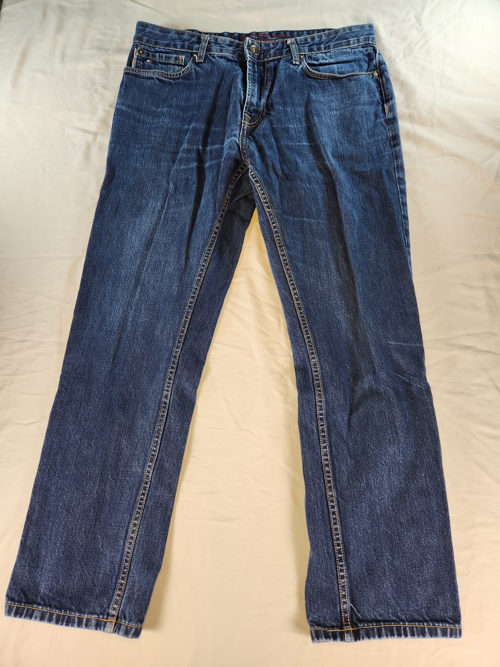 Tommy Hilfiger Straight Blue Denim Medium Wash Regular Fit Men's Jeans 33x30